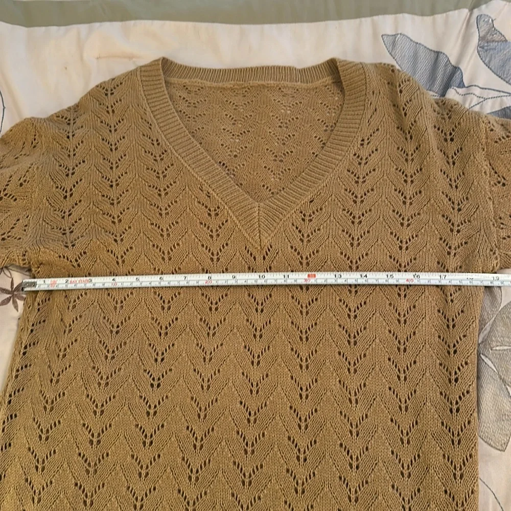 NWOT Cupshe deep v neck sweater size small - Picture 6 of 7